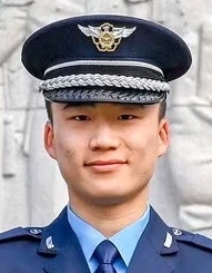 美시민권 포기한 청년, 공사 수석 졸업
