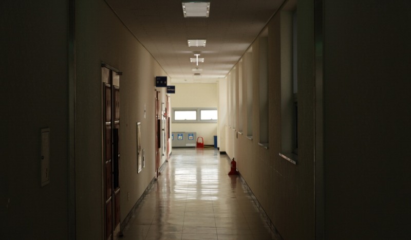 "우리는 의정 갈등의 인질 이제는 학교 다니�고 싶어"