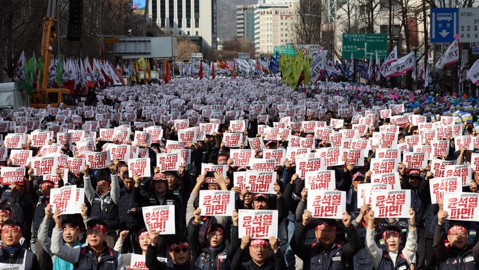 “당장 파면” 서울서 尹<b>탄핵</b> 촉구 집회 열려