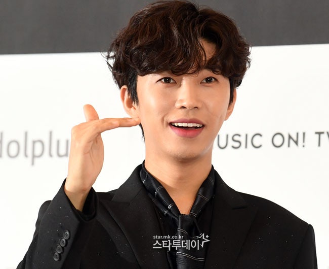 <b>임영웅</b>, <b>세금 체납</b>해 <b>펜트하우스</b> 한때 압류…“고지서 확인 누락으로 발...