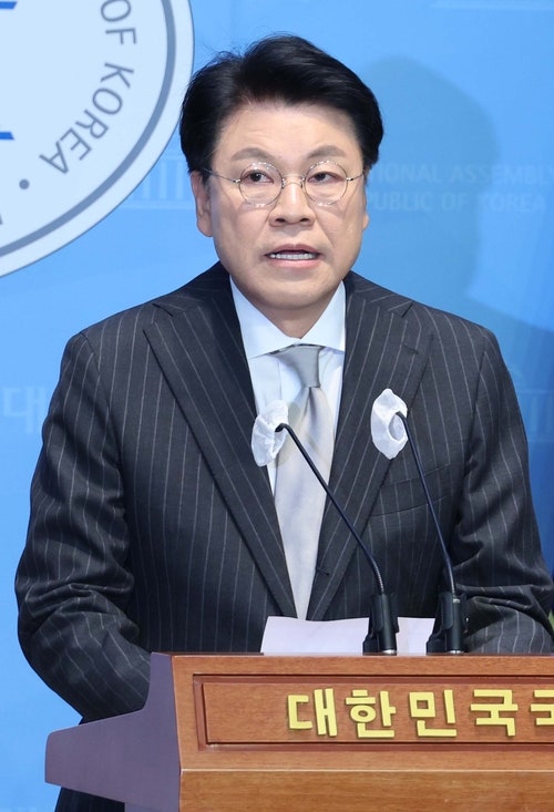 [속보] <b>장제원</b> 전 의원 숨진 채 발견