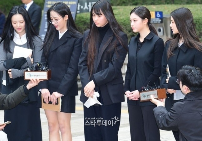 法, <b>뉴진스</b> ‘신뢰관계 파탄’ 주장에 “정산 됐는데...특이한 케이스”