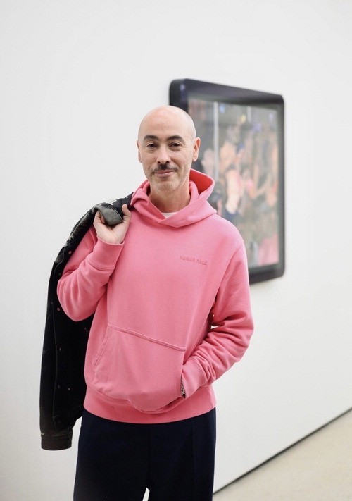 "지금 세계에서 가장 핫한 작품 펼쳤죠"