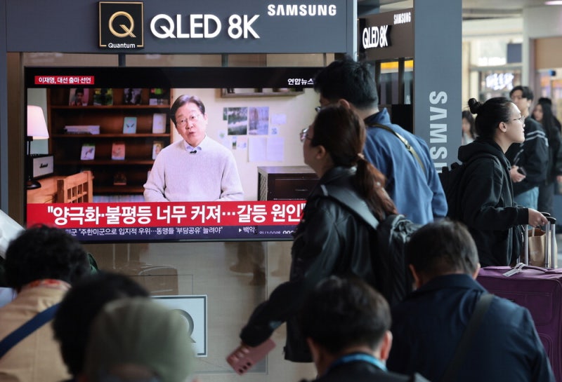 "지금은 이재명"… 11분 출마 다큐서 '성장' 전면에