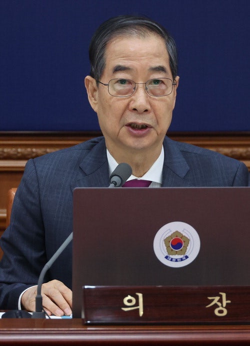 보수진영 2위 오른 한덕수 '전략적 모호성' 일단 유지