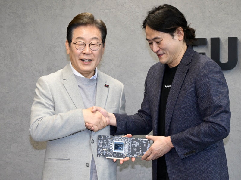 "세계 3대 AI 강국 만들것" 이재명, 100조 투자 약속