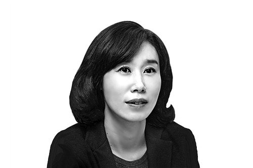 [이은아칼럼] 격투기장의 트럼프, 관세전장의 트럼프