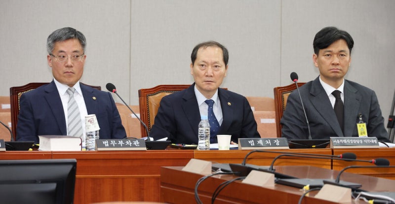 헌재 "권한대행, 지명권 있다 단정 못해"