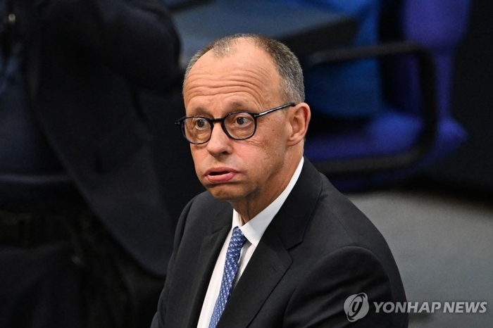 안도하는 프리드리히 메르츠 독일 신임 총리 <사진=AFP 연합뉴스>