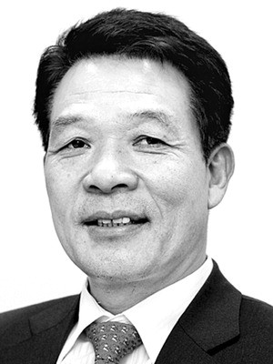[김세형칼럼] 전세계가 숨죽여 지켜볼 한국 재판