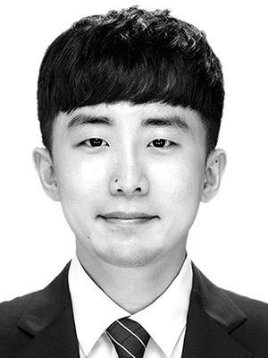 [기자24시] 원화가 쓸모없지 않으려면