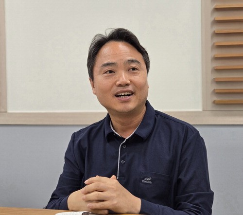 "기술은 수단일 뿐, 해답은 사람과 현장에 있다"