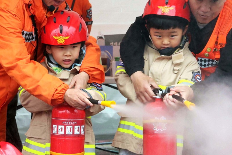 [포토에세이] 나는 꼬마 소방관