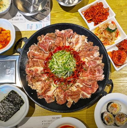  현주식당 메뉴.&lt;부자비즈&gt;