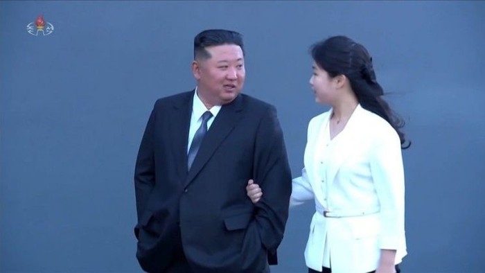 김정은, 딸 주애와 러 <b>전승절</b> 맞아 방문한 ‘이곳’
