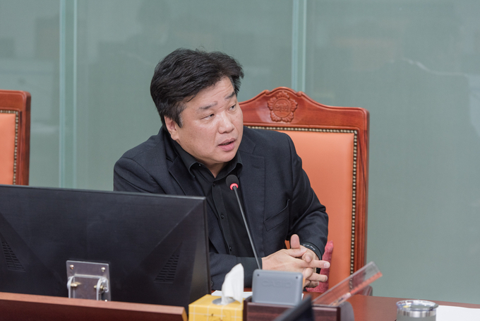 “남자랑 가, 여자랑 가?”…양우식 경기도의원 성희롱 발언 ‘시끌’