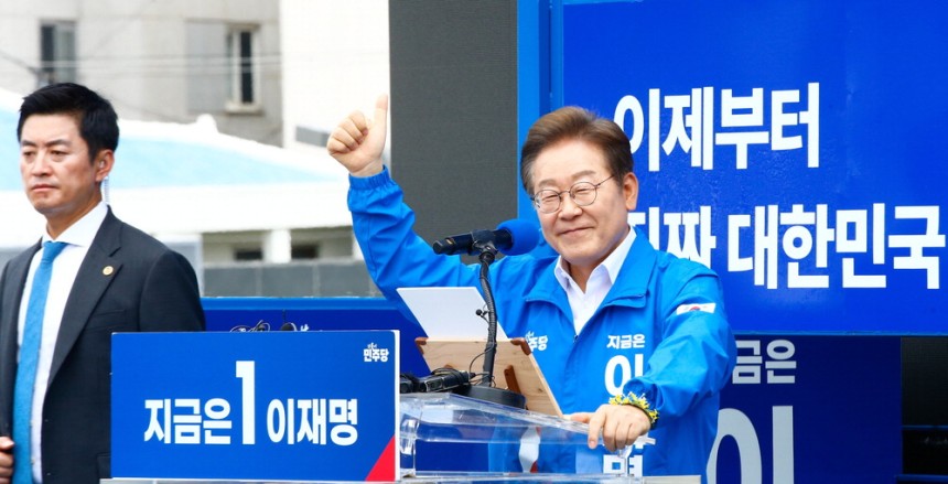 李 생애주기별 소득 보장 … 기본사회 구축에 기업 역할 주문