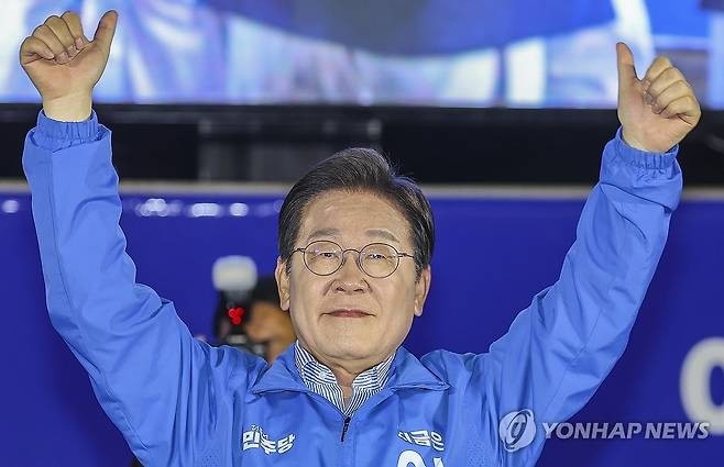 <b>이재명</b> “지금은 개혁보다 <b>민생</b>·경제 <b>회복</b> 급해…당선되면 경제상황부...