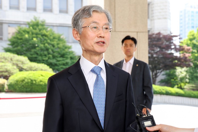 조희대 "대법관 증원, 공론의 장 필요"
