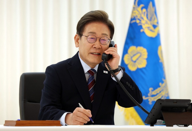 李·<b>트럼프</b> "관세 조속합의 노력"