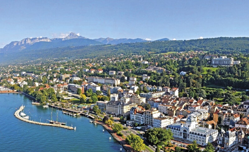 물로만 봤는데 … 에비앙의 3가지 '반전 매력'