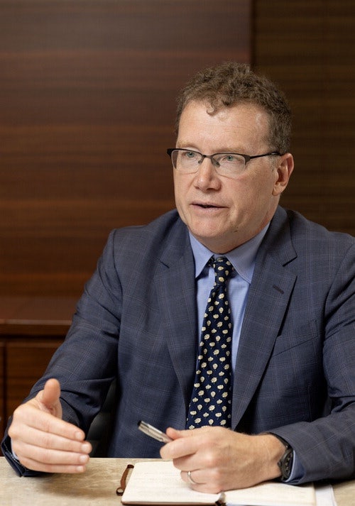 "목청만 큰 트럼프 두려워마라 美 AI는 여전히 최고 투자처"