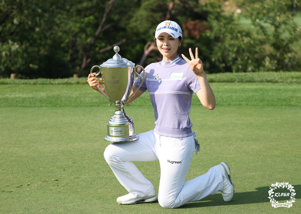 연장전서 짜릿한 1.6m 버디 … 이가영 통산 3승