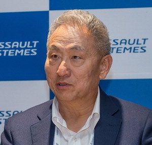 "中 '디지털 전환' 추격 무서워 … CEO 의지가 성패 갈라"