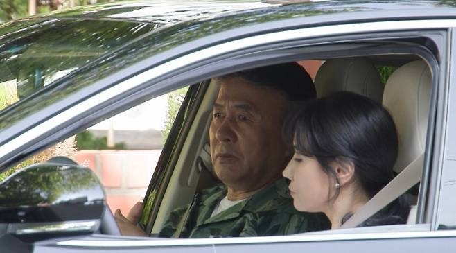 ‘4혼’ <b>박영규</b>, 데미무어 닮은 ‘<b>25살 연하</b>’ <b>아내</b> 공개