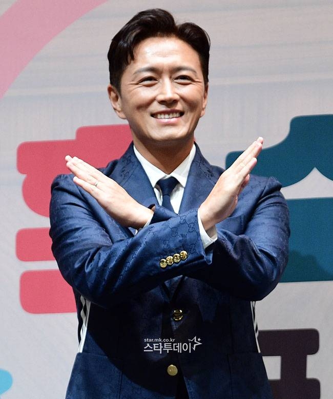<b>진태현</b> “암세포 완전 제거…<b>김우빈 응원</b> 고마워”