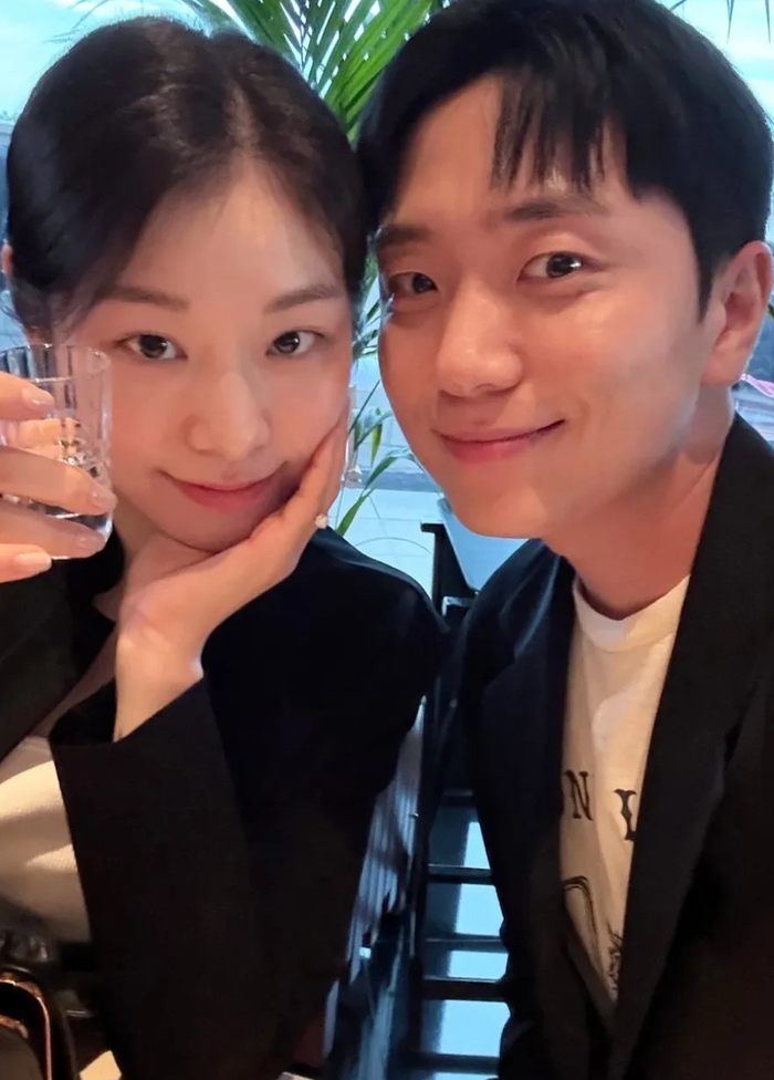 <b>김연아</b><b>고우림 파리</b> 데이트 공개...꿀 뚝뚝 커플