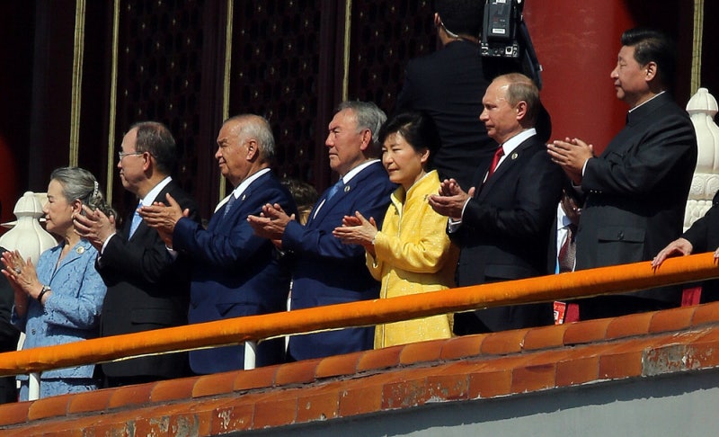 中, 전승절 초청 타진 … 李실용외교 시험대