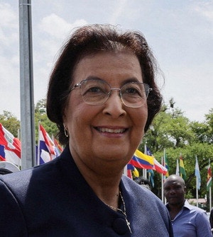 수리남 첫 여성 대통령 선출 … 산유국 변신 이끈다