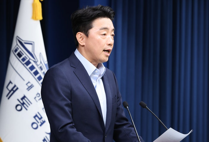 [속보] 李대통령, 문체부 <b>장관</b>에 최휘영·<b>국토부 장관</b>에 <b>김윤덕</b> <b>지명</b>