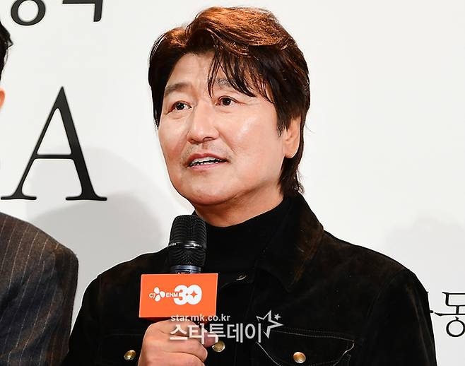 송강호 ‘<b>내부자들</b>’ 하차...“대본 재정비+스케줄 문제”