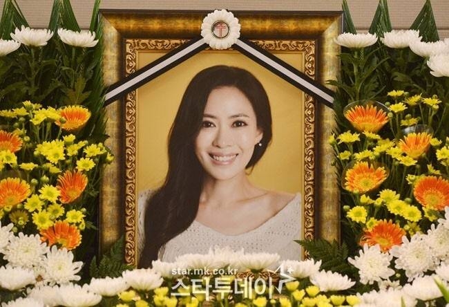 故 <b>유채영</b>, 오늘 11주기…남편 “변해가는 내 모습 너무 미안해”