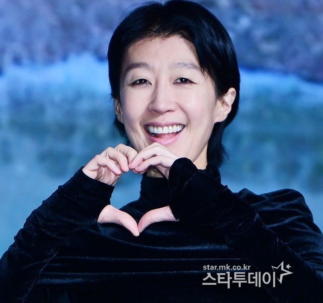 <b>홍진경</b>, 결혼 22년 만 합의 <b>이혼</b>…“남은 시간 따로 잘 살고자”
