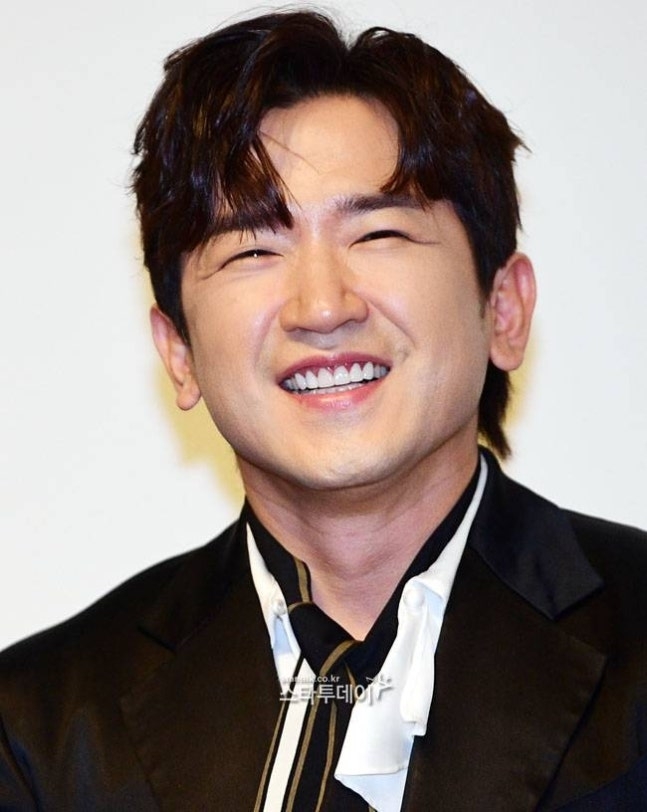 <b>이민우</b>, <b>결혼</b> 앞두고 ‘임신’ <b>겹경사</b>…예비신부는 딸 있는 ‘싱글맘’