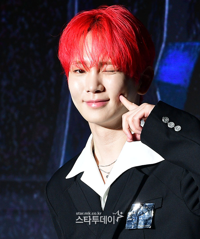 [포토]<b>샤이니 키</b>, <b>헌터</b> 윙크
