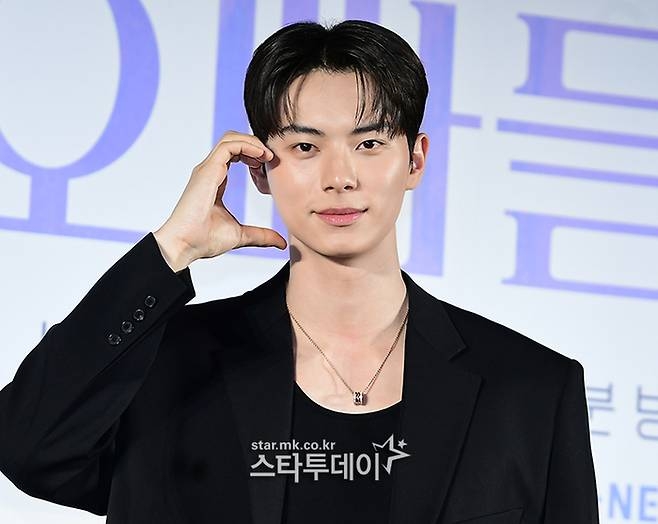 <b>이채민</b>, <b>김수현</b> 소속사 <b>떠난다</b>...“서로 앞날 응원”[전문]