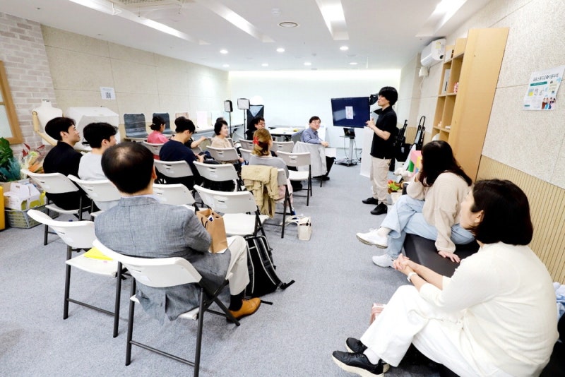 中企가족 치료비 지원에 소상공인 판로개척까지 팔걷어