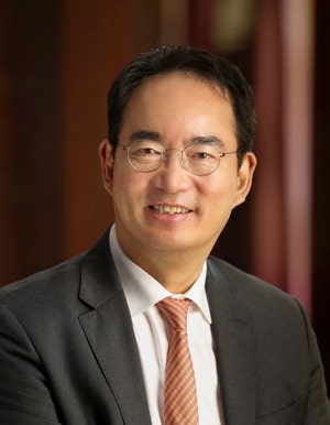 [기고] 건설산업에 채찍 거두고 미래 향해야