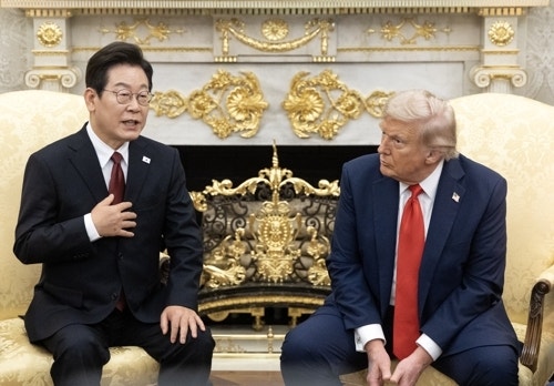 국민 53.1% “<b>한미정상회담</b> 잘했다”…60.7%는 “성과 있었다” [리얼미...