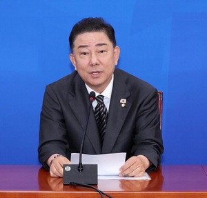 "경영판단 처벌, 세계흐름 역행" 배임죄 폐지 앞장선 與 김병기