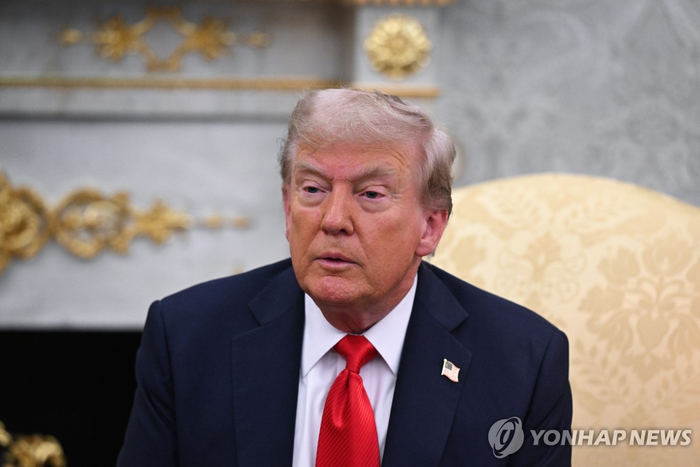 트럼프 “<b>관세</b> 소송 지면 한국 등과 무역 합의 무효화될 수도”