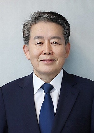 "해외 동포사회 연대 강화할 것"