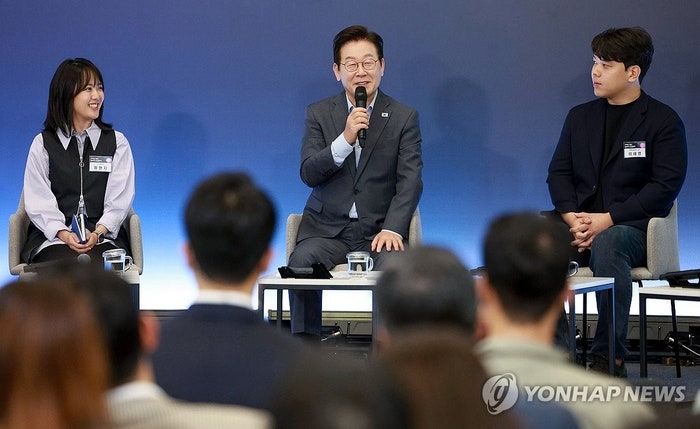 이재명 <b>대통령</b> “미국 요구 수용했으면 <b>탄핵</b>당했을 것”