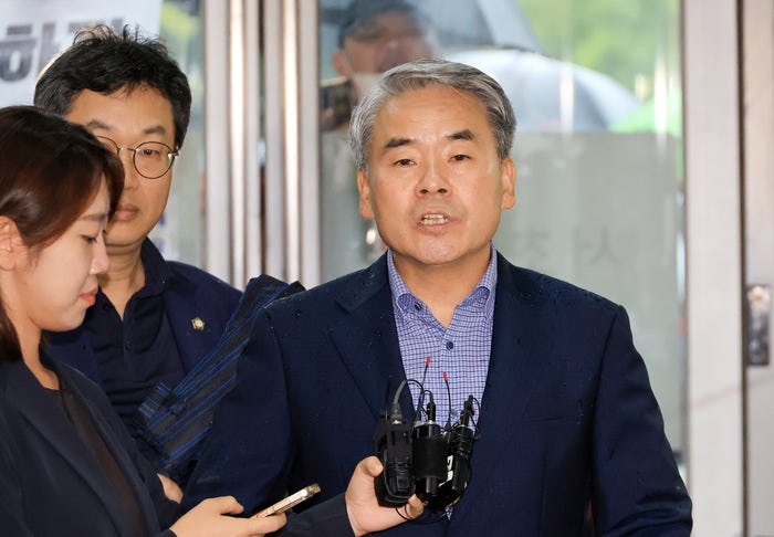 [속보] ‘수사외압’ <b>이종섭</b> 전 국방장관, 해병<b>특검</b> 첫 피의자 출석