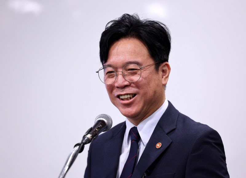 [단독] "외국인근로자 비자문제 해결" 고용노동부, 건설사에 '선물'