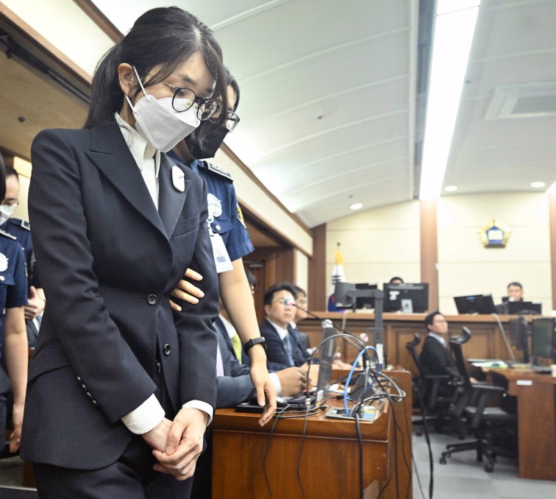 '수용번호 4398' 김건희여사 헌정사 첫 前영부인 법정에